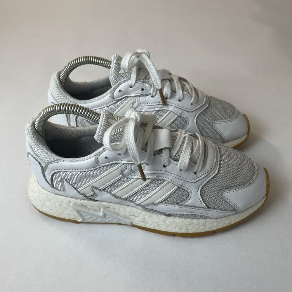 Adidas Boost White Midnight Jogger Running Shoes Womens Size 6